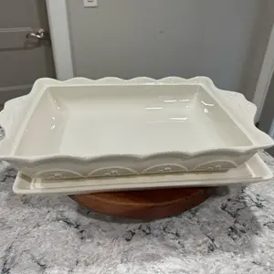 Charola con bandeja para servir y hornear Marbella. Princess House