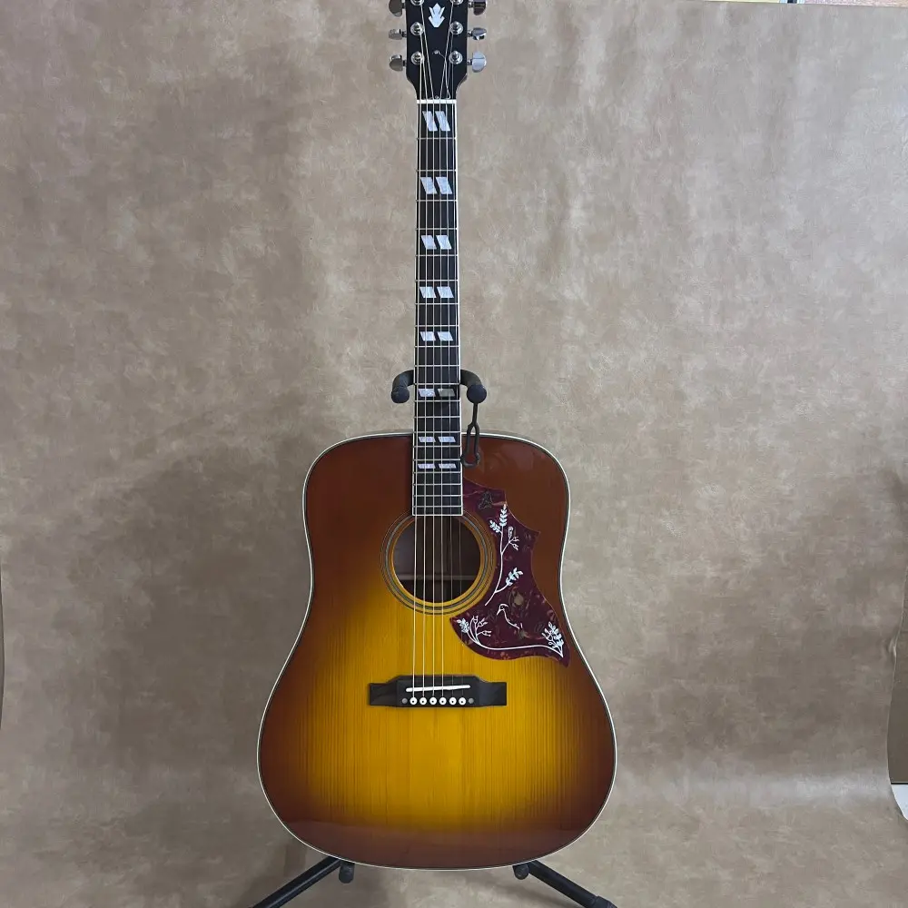 GIB Yellow-brown Hummingbird, Rosewood Fingerboard, Full Enclosed Tuning Peg, Spruce Top, 6 Strings, 20 Frets
