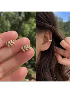 Non-Piercing Ear Clips for Women - Adjustable Earrings Featuring a Leaf Design, Stylish Ear Additions for Daily And Formal Occasions, Secure Clip-On Earrings for Those Without Pierced Ears, Clip Earrings, Ideal for Vacations, Enchanting Style