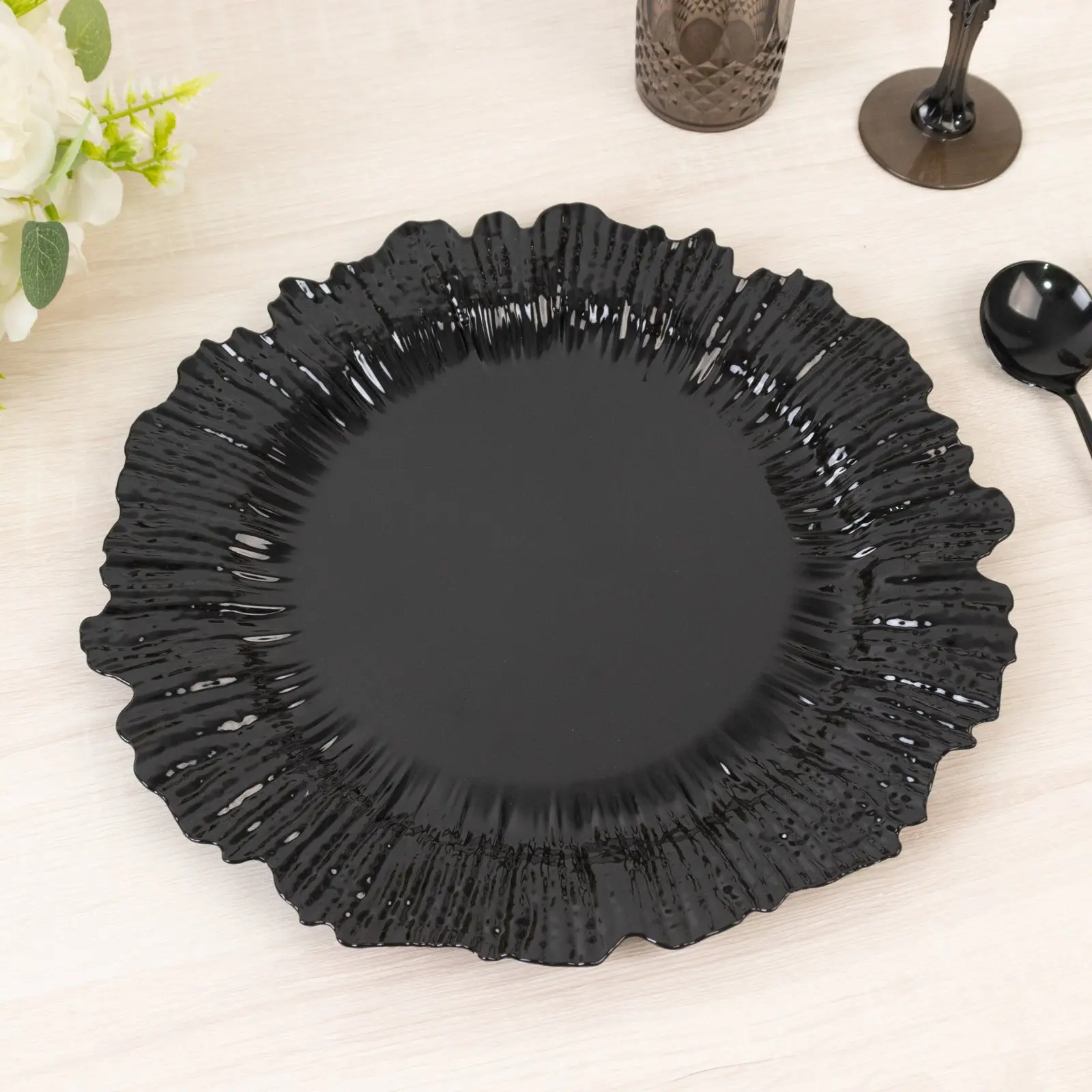 10 Pack Economy Reef Plastic Charger Plates – 13" Black Dinner Plate Chargers for Weddings, Parties & Catering