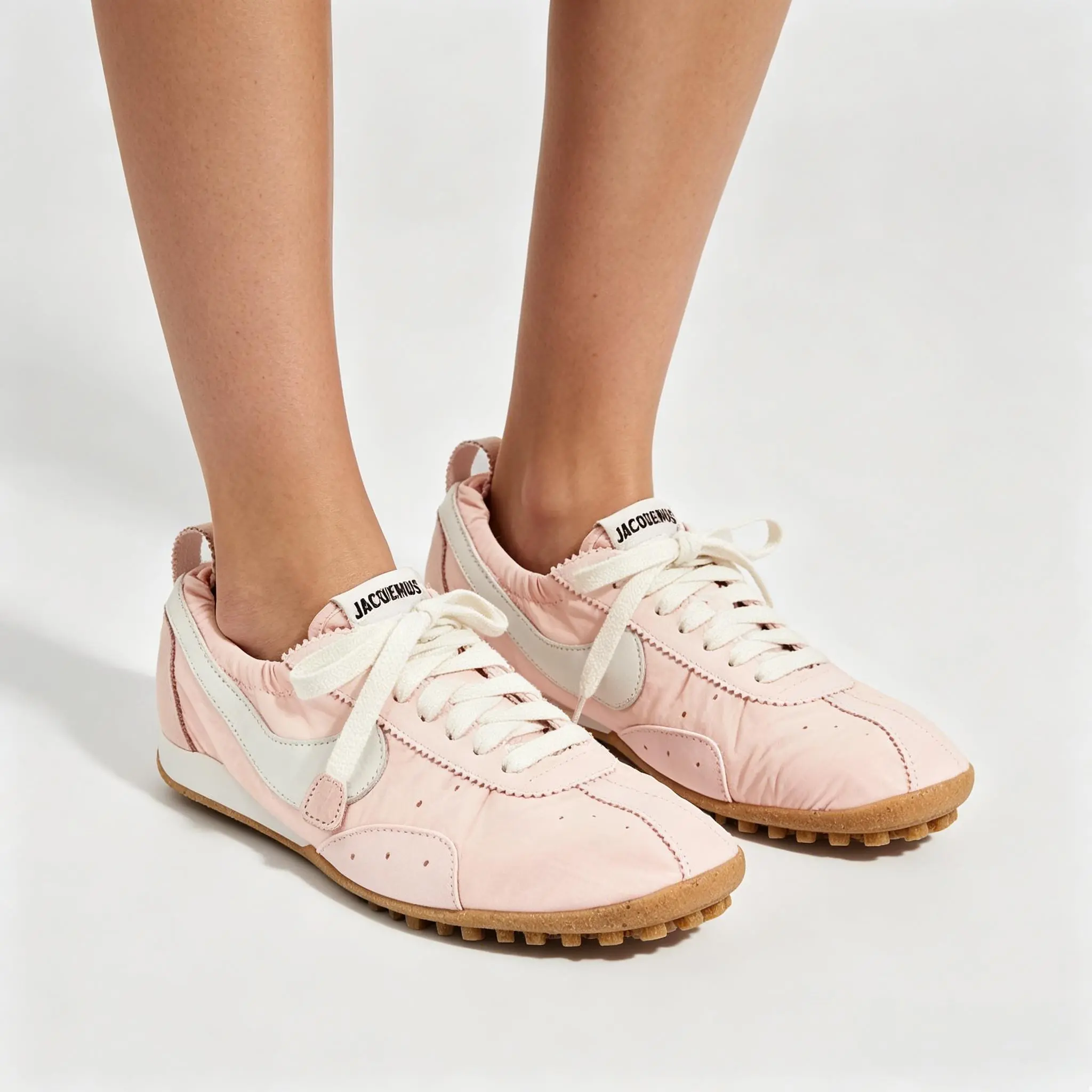 Nike Moon Shoe x Jacquemus sp HV8547 601 - Closed Runner with Unique Collaboration Design for Fashion Enthusiasts