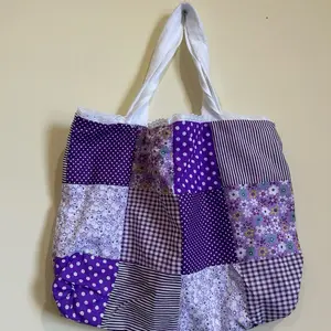 Purple Patchwork Tote Bag with Lace Straps and Trim - Stylish Patchwork Design & Elegant Lace Accents