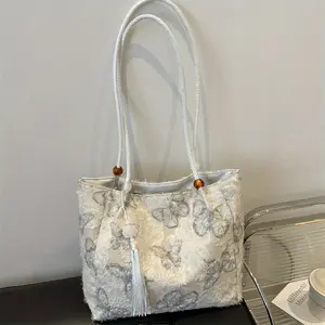 Women's embroidered large-capacity tote, vintage retro Chinese-style handbag, lightweight shoulder bag with floral design