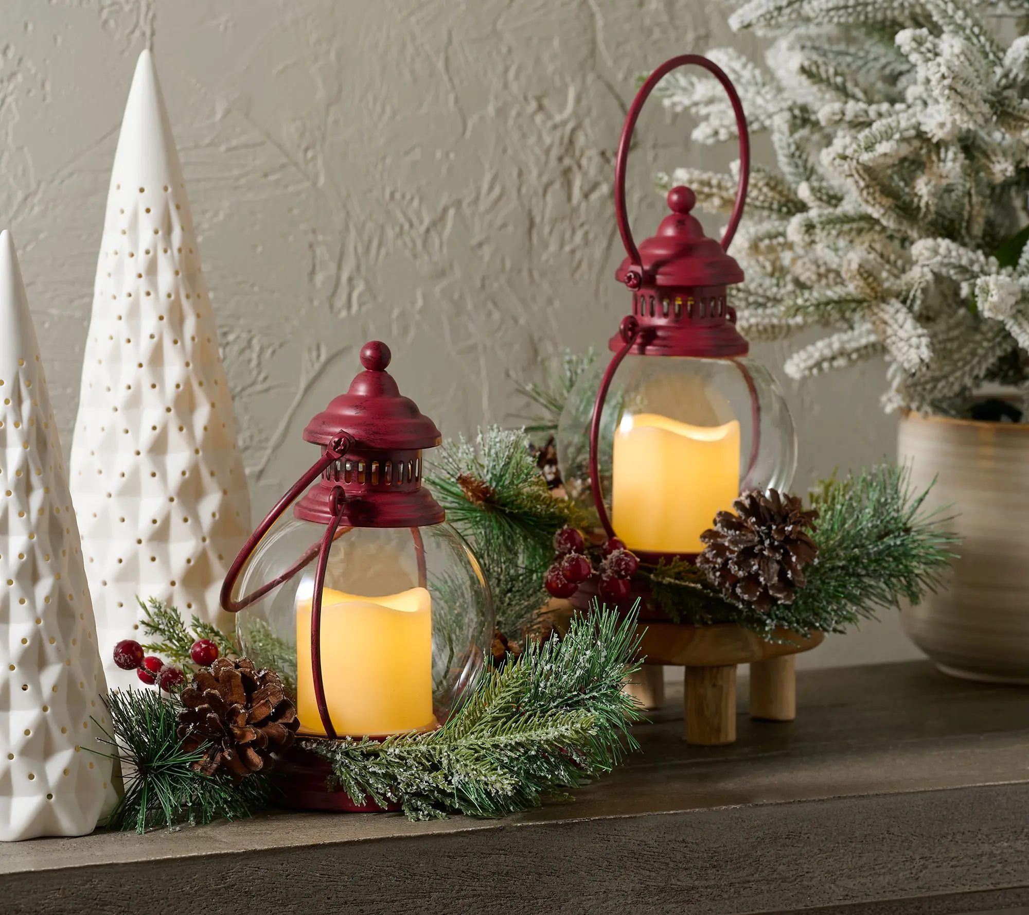 Home Reflections Indoor/Outdoor S/2 8" Hanging Lanterns Home Reflections Indoor/Outdoor S/2 8" Hanging Lanterns