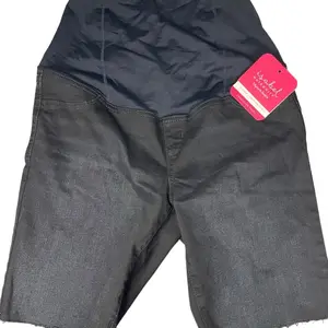 straight pregnancy shorts Isabel Maternity Shorts Women 8 NWT Black Denim Crossover Panel Midi Jean BoxBQ