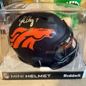 PYD 1 BOX  MINI HELMET