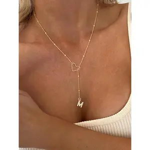 Letter Heart Design Personalized Pendant Necklace Rhinestone Decor Stainless Steel Initial Necklace for Gift Dainty Layering Jewelry Diamond Cut Chain