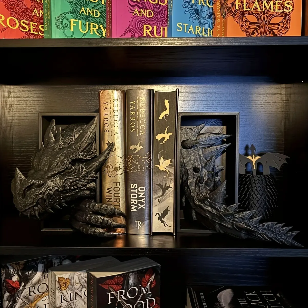 Fantasy Fourth Wing Resin Cast Dragon Head Bookend, Home Decor Statue Figurine, Unique Desk Accessory, Desk Accessories Decor, Artistic Bookshelf Ornament, Decorative Book Ends