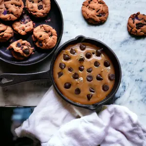 Unique Candle Designs 8 oz Wax Household Chocolate Chip Cookie Skillet Candle, Household Candle