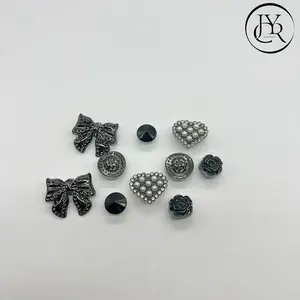 New diamond hole shoes charms accessories rhinestone shoes diy small fragrance buckle Pearl flower jewelry accessories Footwear Decor Comfort