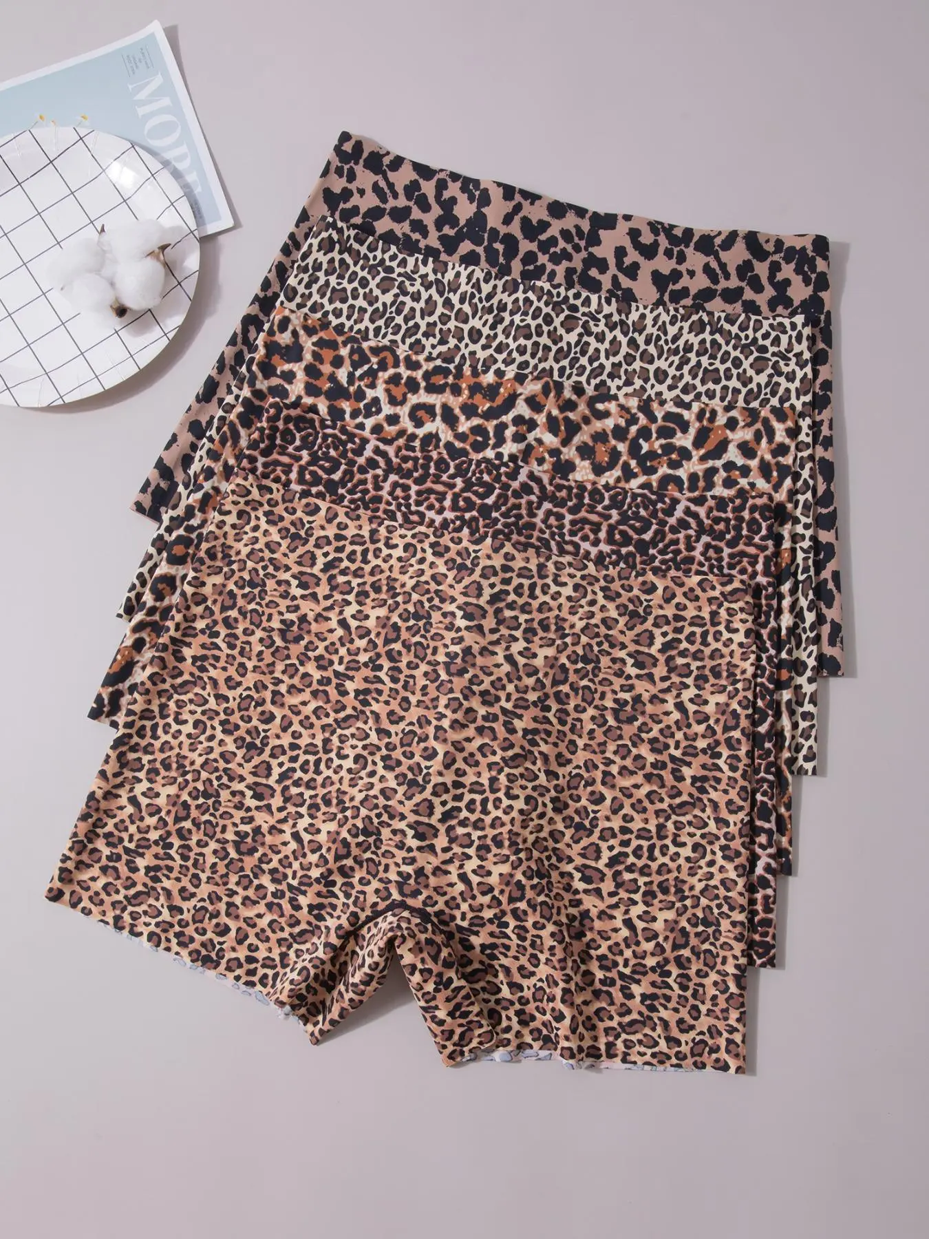 Women's Leopard Print Halloween Seamless Underwear Set, Fitted Mid-Waist Ice Silk Panties, Soft Breathable Knicker, Knitted Stretch Underwear, Seamless Breathable Design
