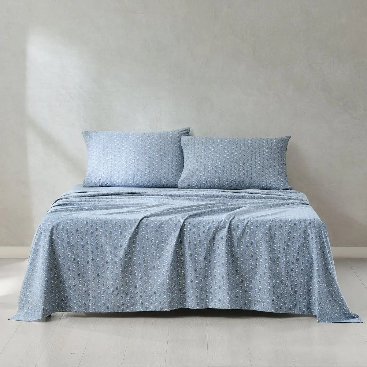 Lush Decor Freesia Cotton Sheet Set Vintage Floral Block Print 100% Cotton OEKO-TEX Certified Machine Washable Flat Fitted Sheet & Pillowcase