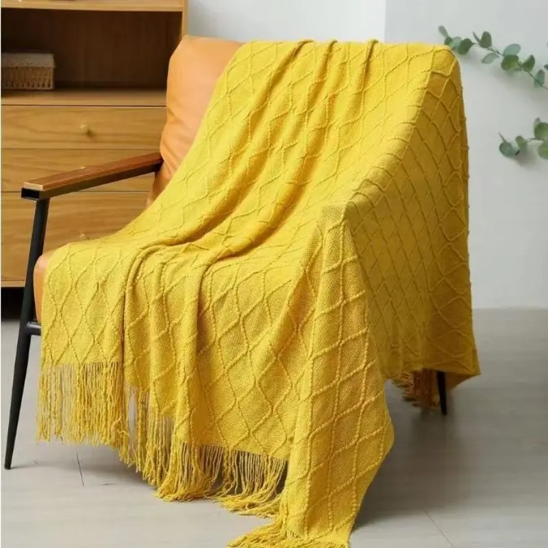 1 Piece Diamond-Shaped Pure-Color Knitted Soft Cozy Warm Blanket, Featuring A Nordic Style With Rectangular Fringed Edges, Ideal For Office Naps, Bed Covers, Sofa Covers, Suitable For Daily Use, Cozy Blankets