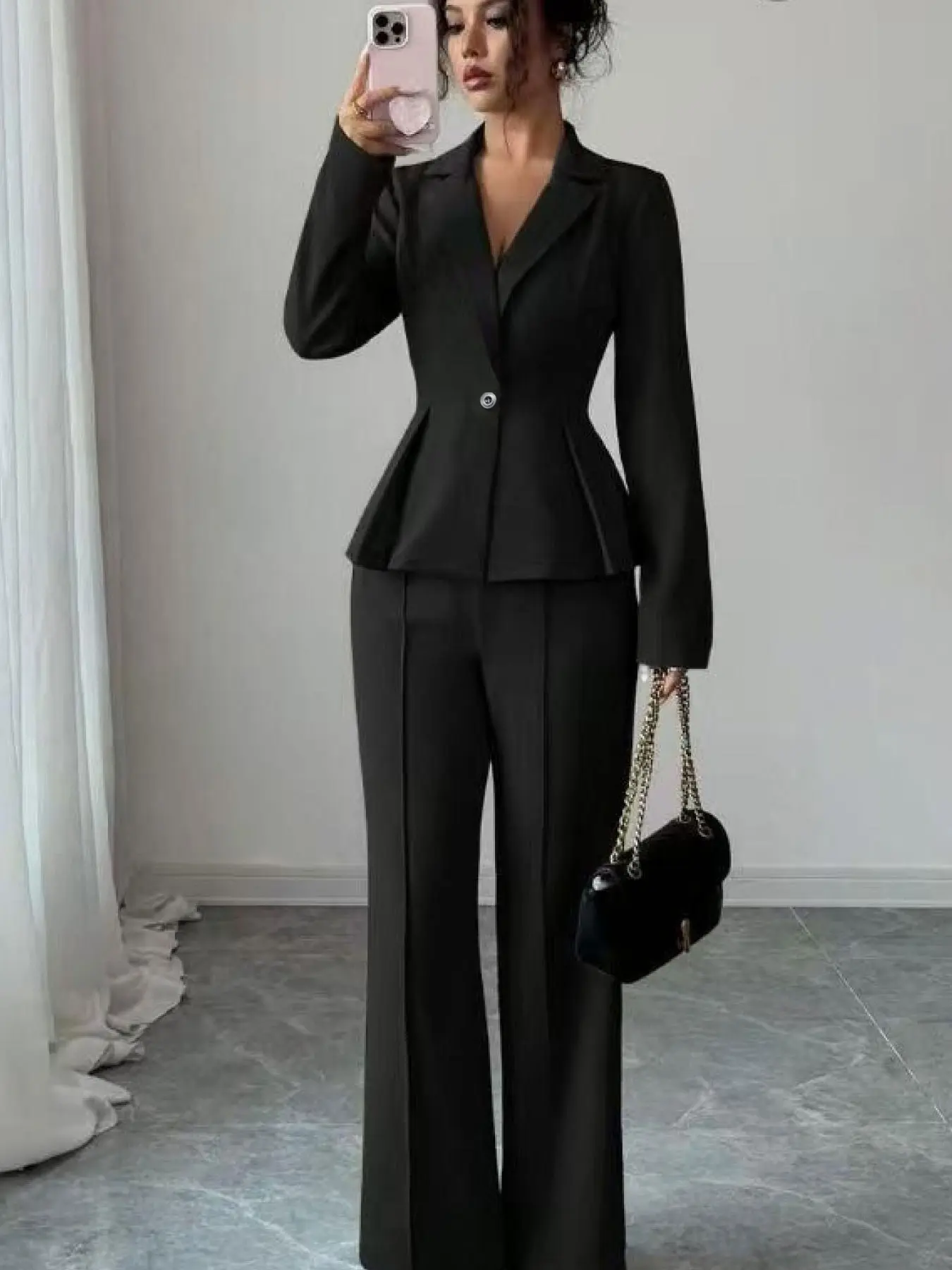 Two-piece women's black Collared lapel multi-button waist-cinching pleated hem long sleeve blazer high-waisted long-legged suit pants, Business suit set, suitable for all seasons, daily attendance, and events