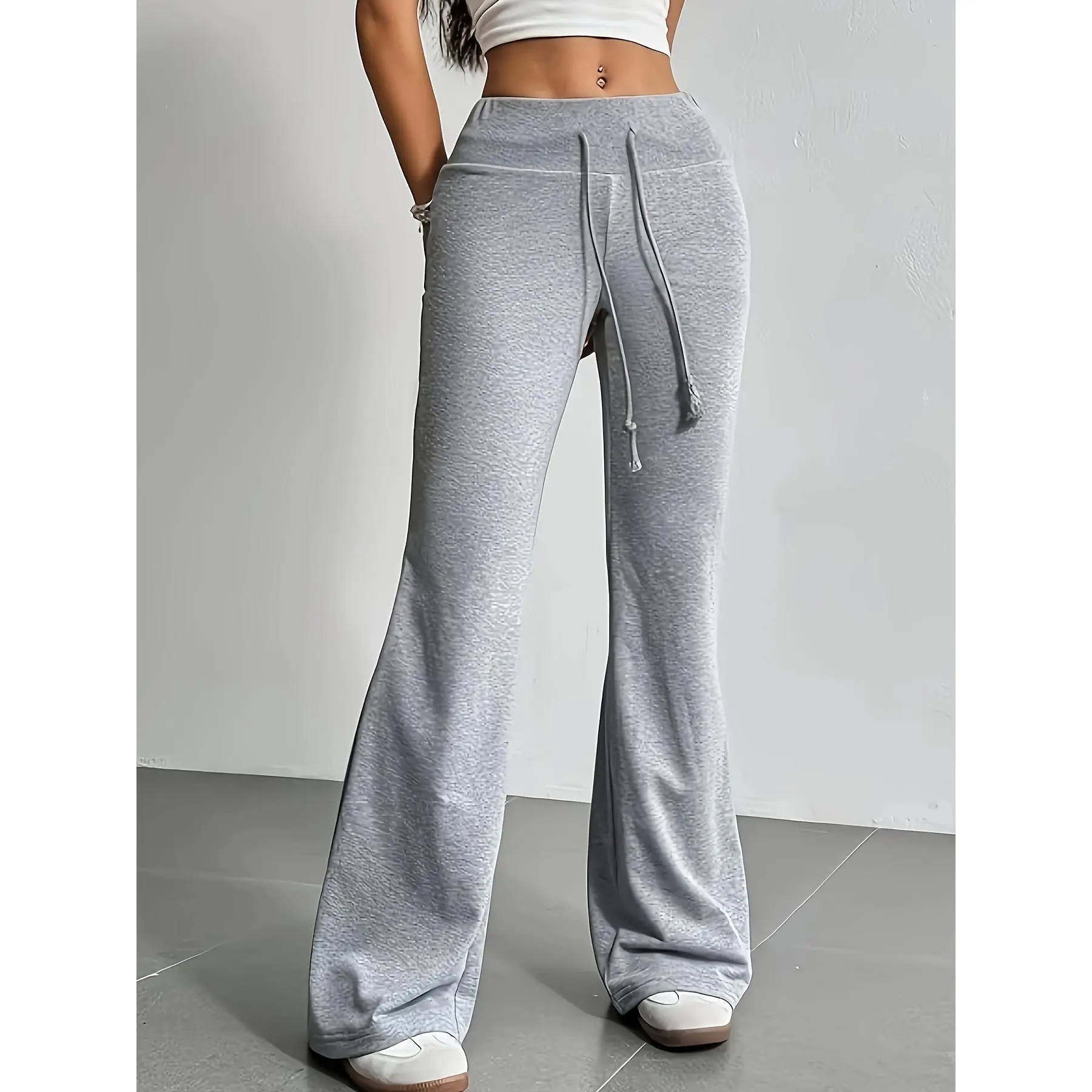 Women's Baggy Long Sports Joggers - Drawstring Waist, Flared Leg, Sporty Chic, Comfortable Soft Stretch Baggy Fit Gym Pants for All-Season Outdoor Activities, Baggy Long Women's Sports Joggers