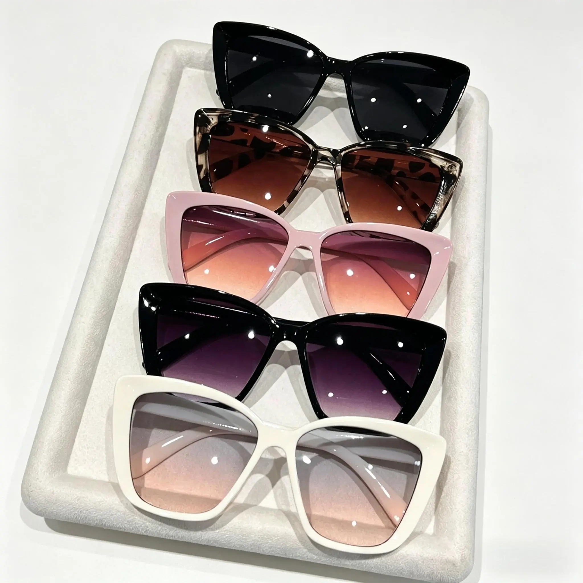 Women's 4/5-Pack Plastic Cat Eye Sunglasses Set, Large Frame Stylish Sports Eyewear with UV400 Shield & Blue Light Blocking Lens, Ideal for Daily Wear & Outdoor Fun, Womens Sunglasses, Fda Certified, Female, Lightweight Durable Frame, Pa, Outfits, Sporty,