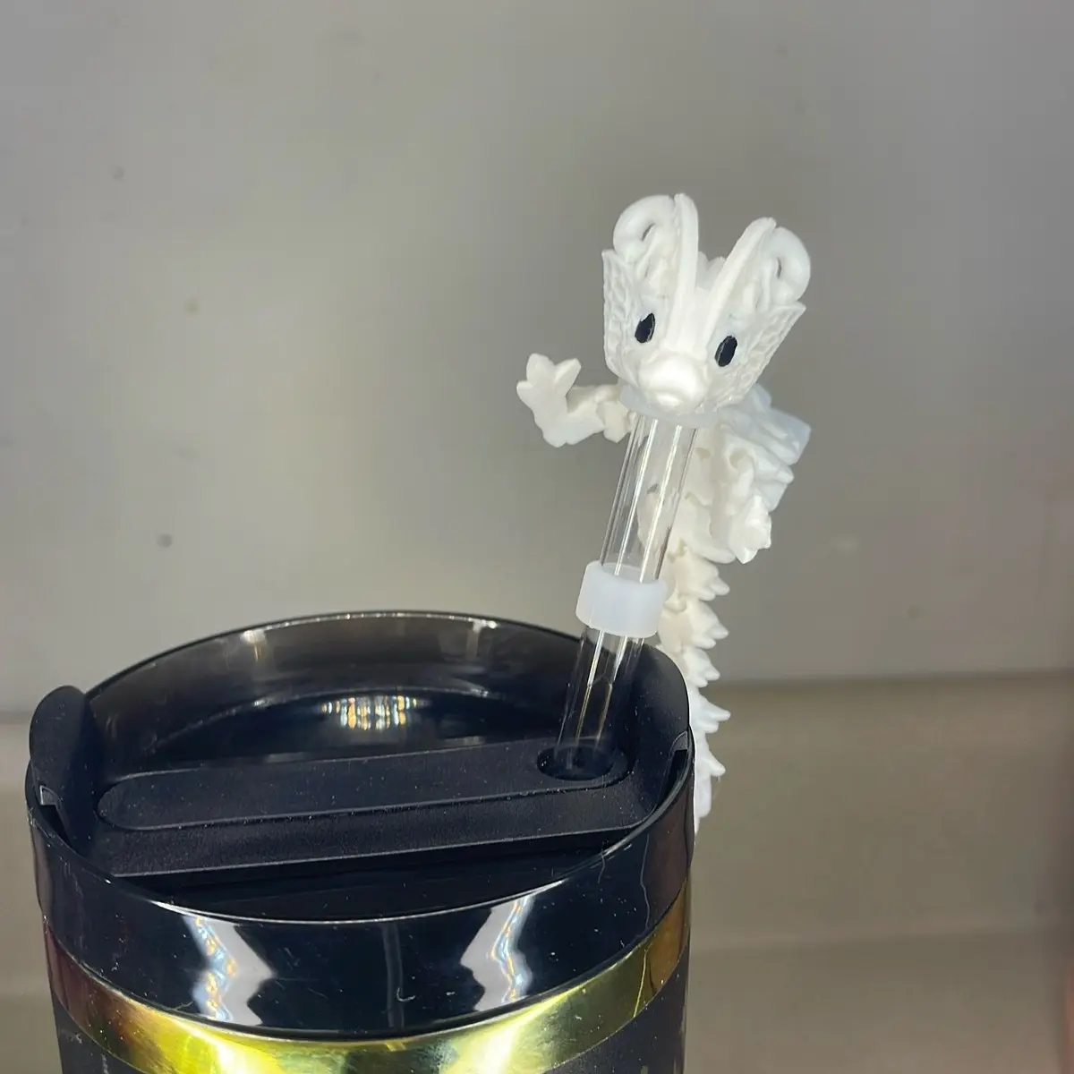 Dragon straw topper