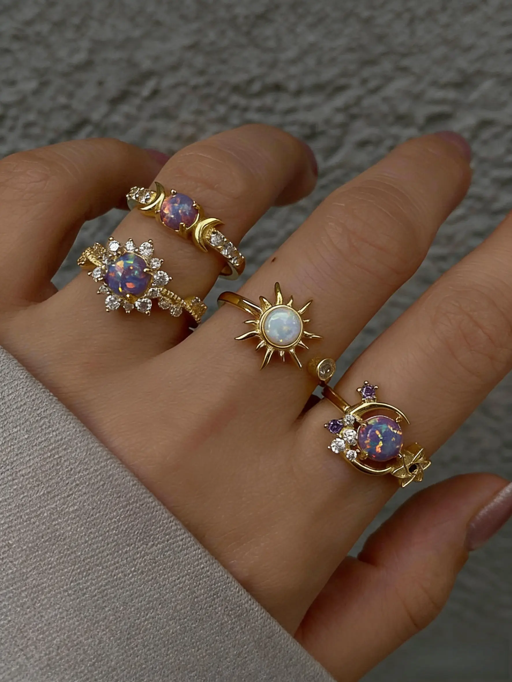 4-Piece Starry Sky Sun & Moon Ring Set with Opal & Amethyst Gemstones, Open Adjustable, Gold/Silver Plated, Stackable Rings, Stackable Finger Rings, Beautiful Rings, Suitable for Women's Daily Wear, Perfect as a Gift for Girlfriends, Valentine's Day Gift