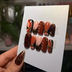 Gold and Browns Press On Nails - Elegant Design with Gold Accents and Brown Tones for Stylish Look
