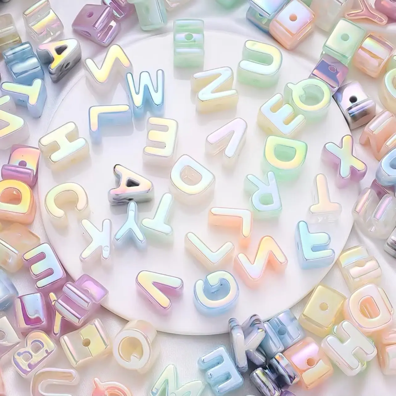 60pcs Acrylic Beads, Dual Color Gradient Letters, Large Hole, Fashionable, Beads and Accessories, DIY Jewelry Supplies, Phone Chains, Necklaces, Pet Tags