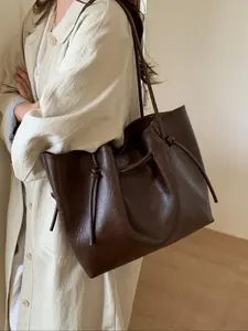 Textured Casual Fashionable PU Shoulder Bag, Niche Retro Large-Capacity Underarm Tote, Versatile Bag for Commuting, Work and Daily Outings, Crossbody Tote Bag