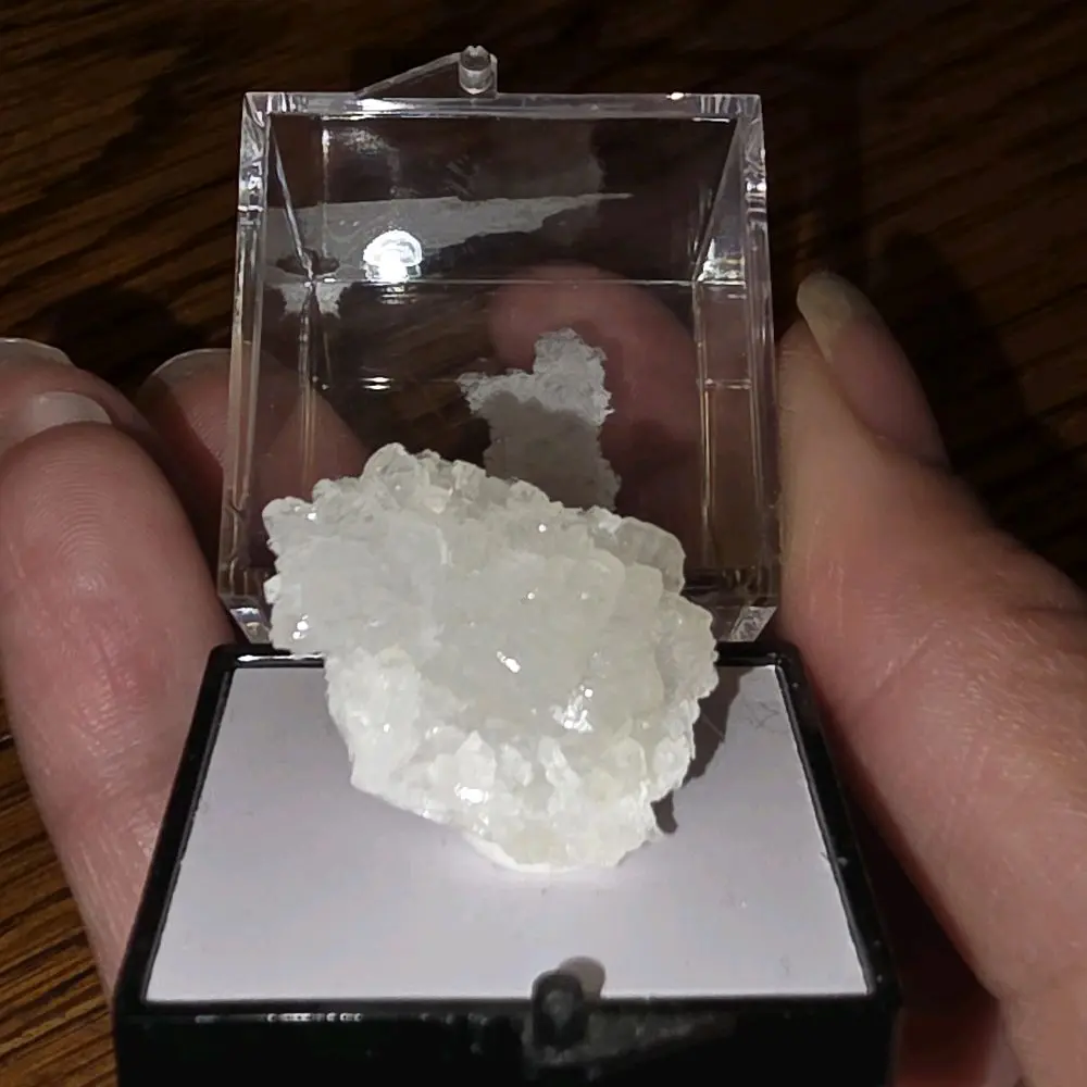 Clear Quartz Specimen, Natural Raw Crystal for Meditation, Energy Healing & Home Decor