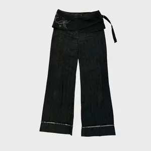 2025 new sexy oversized pants, loose, comfortable, breathable, casual, mature style, new printed hip circumference curtain leggings, women’s underwear, basic fit, gray minimalist GARMENTARY