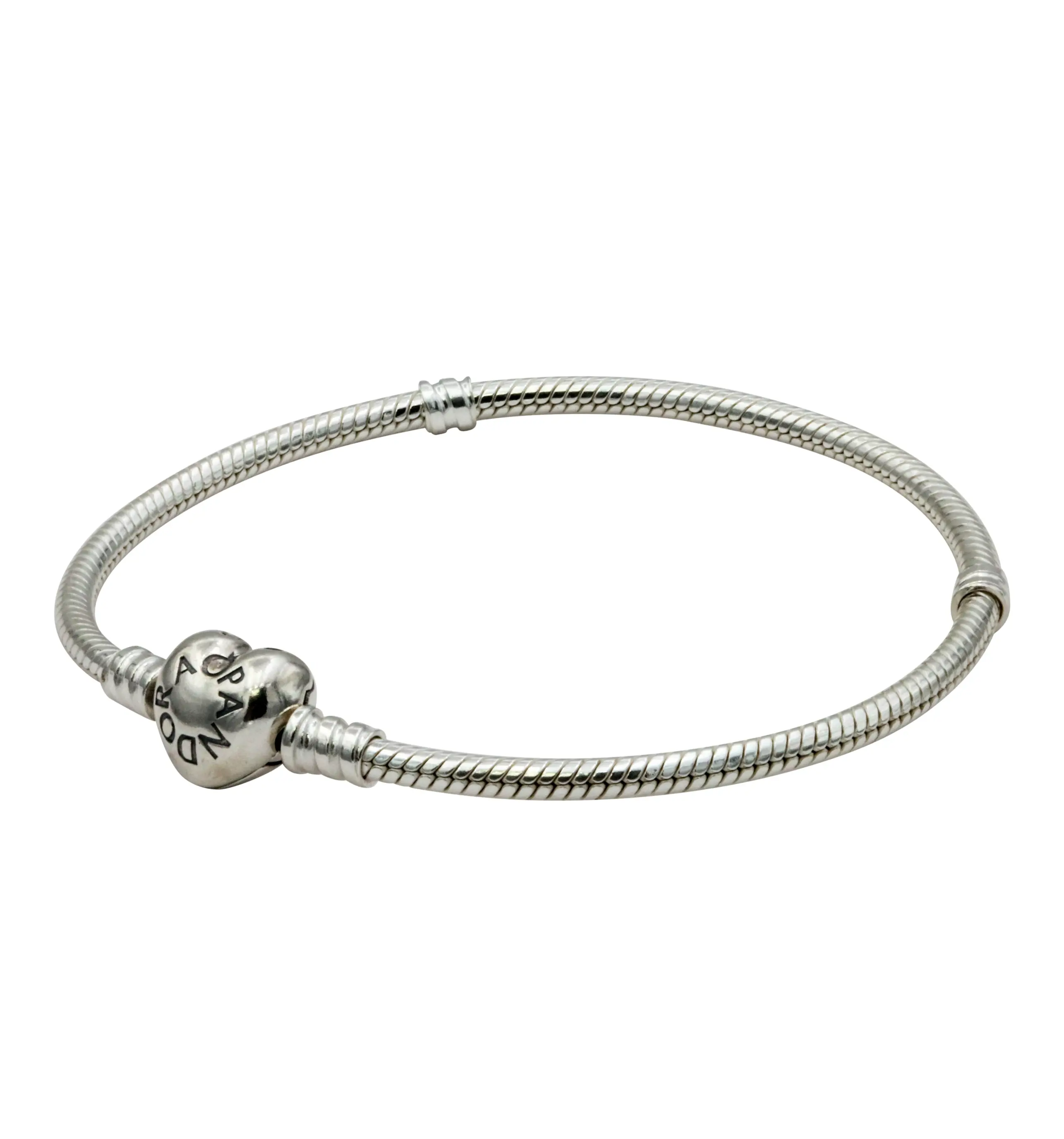 Pandora Moments Silver Bracelet with Heart Clasp 20CM - 590719-20 Pandora Moments Silver Bracelet with Heart Clasp 20CM - 590719-20