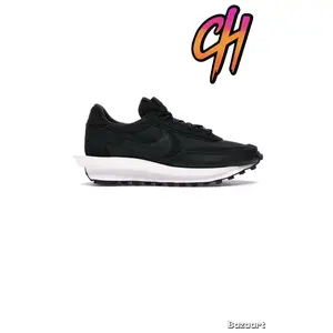 Size 7.5 - Nike sacai x LDWaffle Black Nylon