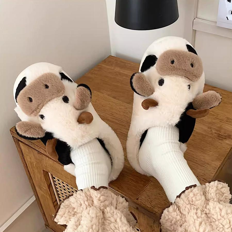 Cute Cow House Slippers for Couple, Kawaii Fuzzy Cozy Funny House Shoes, Cartoon Animal Design Plush Fluffy Slippers for Women & Men, Silent Anti-slip Slippers, Matching Trendy Warm Slippers