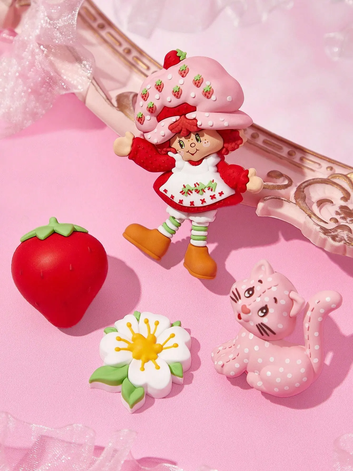 Strawberry Shortcake 4 Pcs Strawberry Doll, Cat, Flower, Strawberry Refrigerator Magnet, Cute Decoration, Office