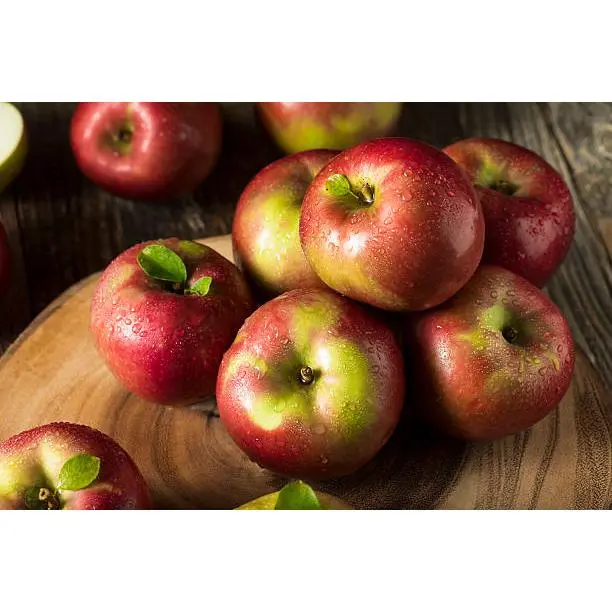 Macintosh Apple Candle