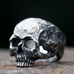 New Alien Skull Ring For Men And Women Cool Stainless Retro Punk Biker Ring Vintage Gothic Signet Ring