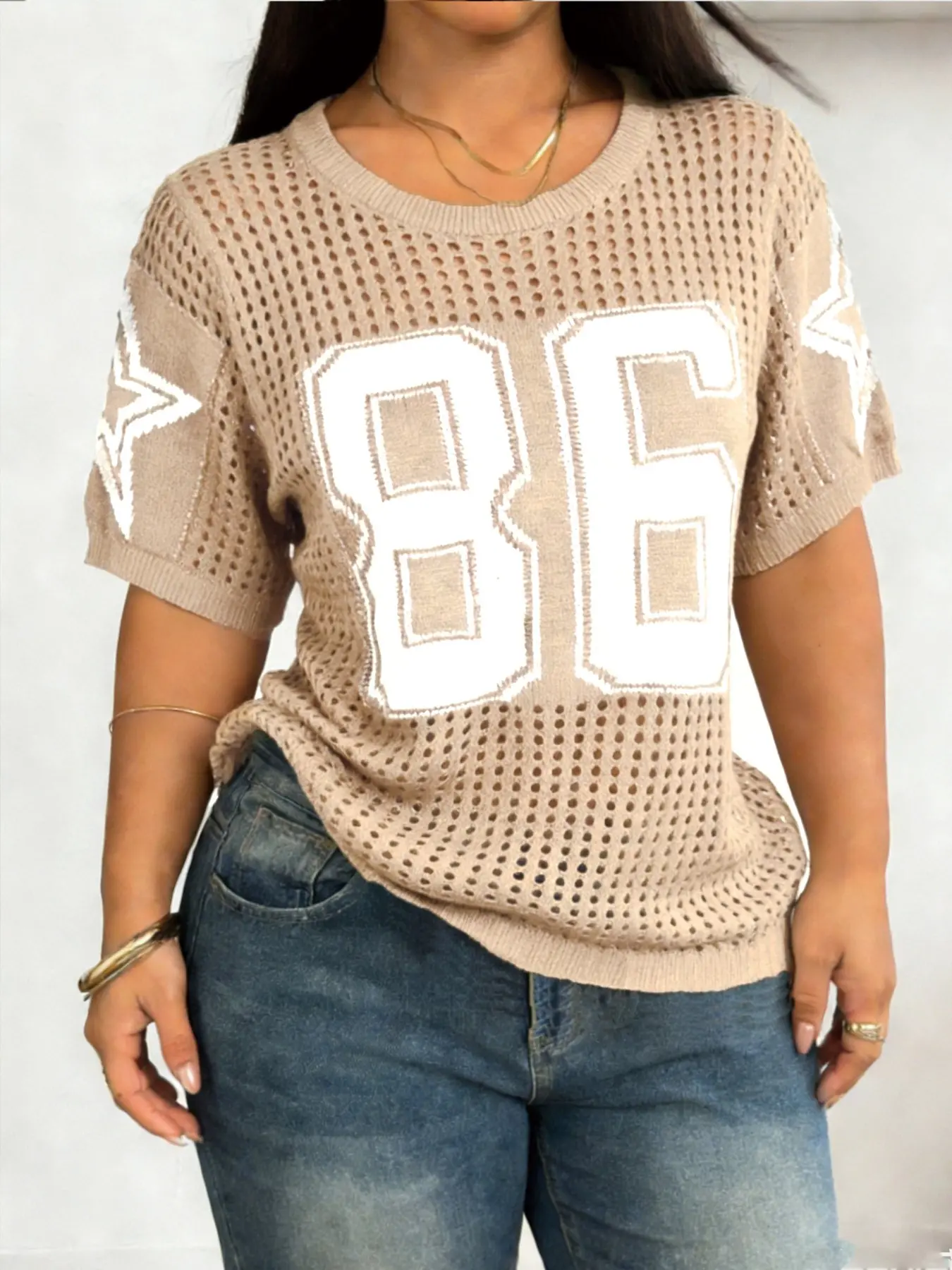 Plus Size Women's Letter Print Hollow-Out Sweater Knitwear, Casual Sporty Round-Neck Loose-Fit Oversized Knit Top for Summer Daily Wear