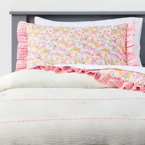 Full/Queen Reversible Crinkle Bow Gingham Floral Kids' Comforter Set White - Pillowfort