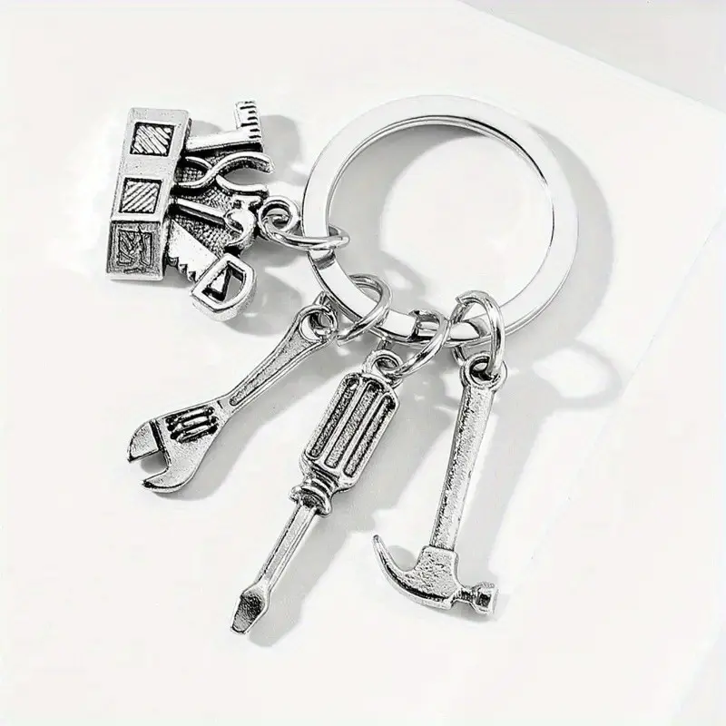Flat Ring Alloy Toolbox Screwdriver Wrench Fashionable Alloy Keychain Dad Keyring Gift for Father Boyfriend Keychain Accessory Multi Purpose Keychain
