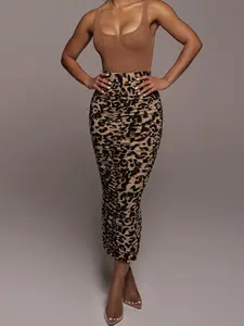 Women's Long Bodycon Skirt Leopard Print Fashion Comfort Elegant, Perfect for Commuting Work Parties, Stylish Half-Sleeve Design