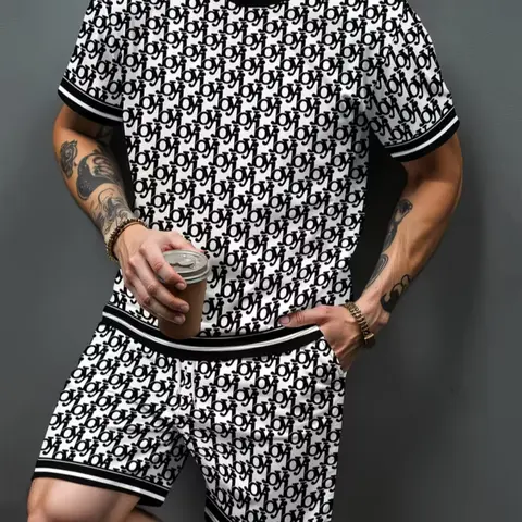 Men's Crew Neck Short Sleeve T-Shirt and Shorts Set, All-Over Print Casual Sports Style, Street Fashion Versatile Outfit, Streetwear 2-Piece Set, Summer Activewear, Fitness Outfit