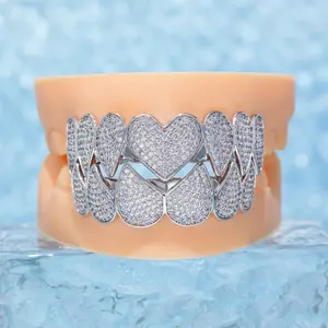 Set of 2 Hip-Hop Style Jewelry, Heart-Shaped Shark Tooth Grillz, Copper with Synthetic Zircon ​   Inlay, Trendy Accessories for Grillz Events, Dazzling And Shimmering Gifts, Perfect for Everyone