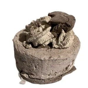 D-CRUJIDOS Piece made out of Terron humo, Caolin violeta , tierra chalma and caolin jaspE