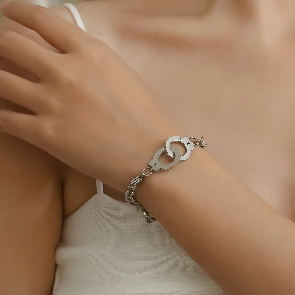 Stainless Steel Cuban Link Bangle Bracelet with Handcuff Clasp, Fashionable Jewelry for Daily Wear & Parties, Fashionable Bangles, Stainless Steel Bangle