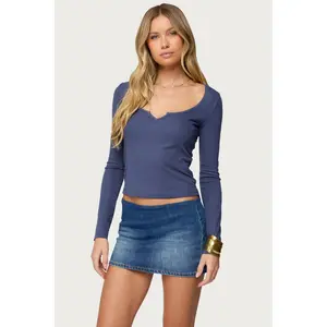 Notch Scoop Neck Long Sleeve Top