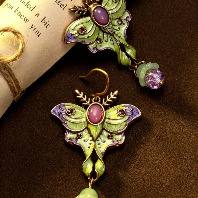 Vintage Courtly Forest Butterfly Fairy Enamel Crystal Earrings Dangling, Versatile Shining Dangly Design, Elegant Ladies' Party Vacation Jewelry Gift