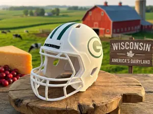 Greenbay Packers 3D Printed Helmet Decor Greenbay Packers 3D Printed Helmet Decor