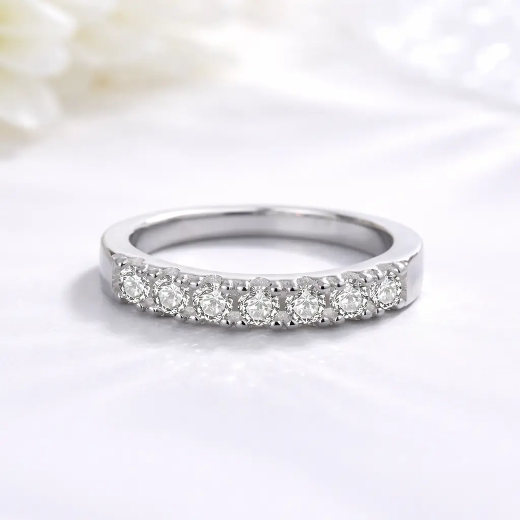 7-Stone Moissanite Ring S925 0.77 CT - Round Cut - Lore Jewelry