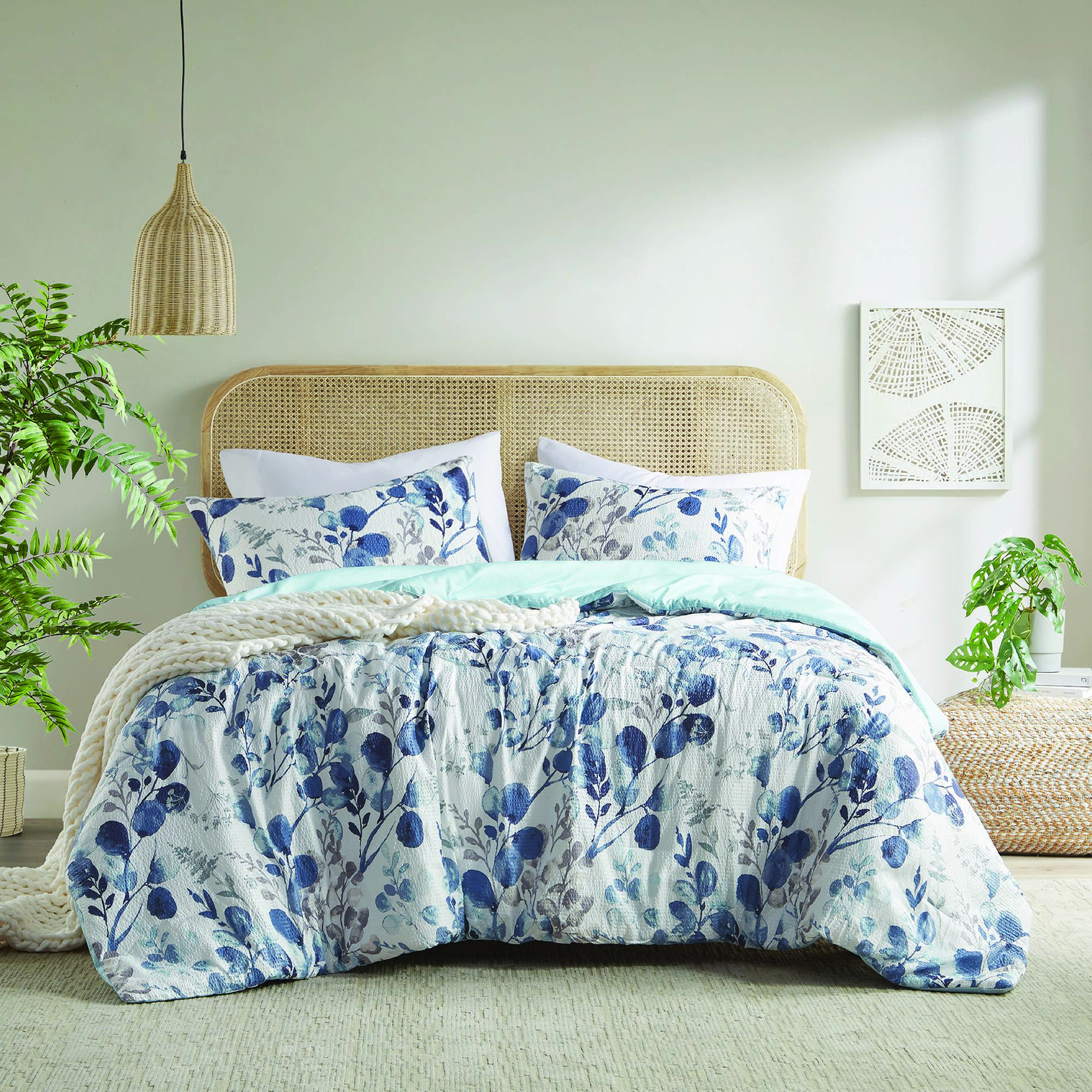 MAIN STREET 3/6/9-Piece Reversible Seersucker Floral Comforter Set, Cozy Breathable Botanical Bedding Set with Secure Sham Close, Queen Size Option, Cozy Bedding Set