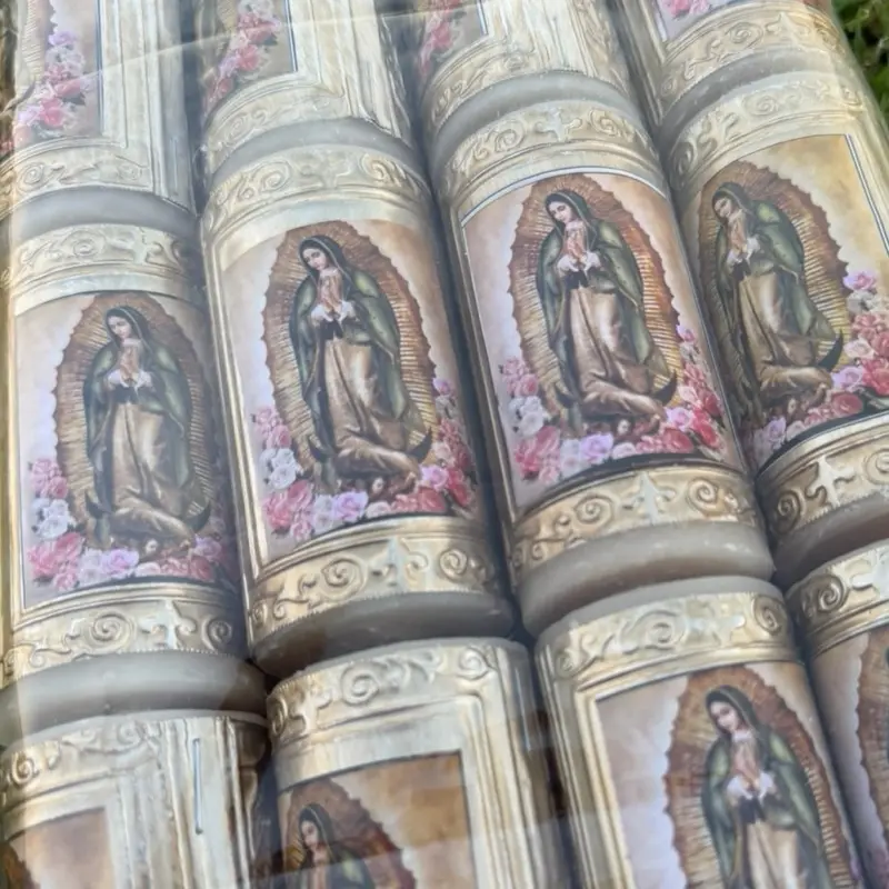 Docena de Minicirio Religioso repujado / Dozen Embossed Religious mini Candle