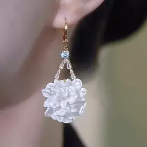 LisiZen White Peony Flower Earrings 14K Gold Plated Large Floral Studs, Chic Fashion Jewelry 2025 Statement Earrings for Women DZEH4338 Craftsmanship