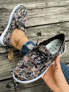 Camouflage Low Top Casual Shoes, Walking Shoes, Leisure Shoes, Slip-On Board Sneakers, European and American Fashion Trendy Half Sandals, Women's Footwear