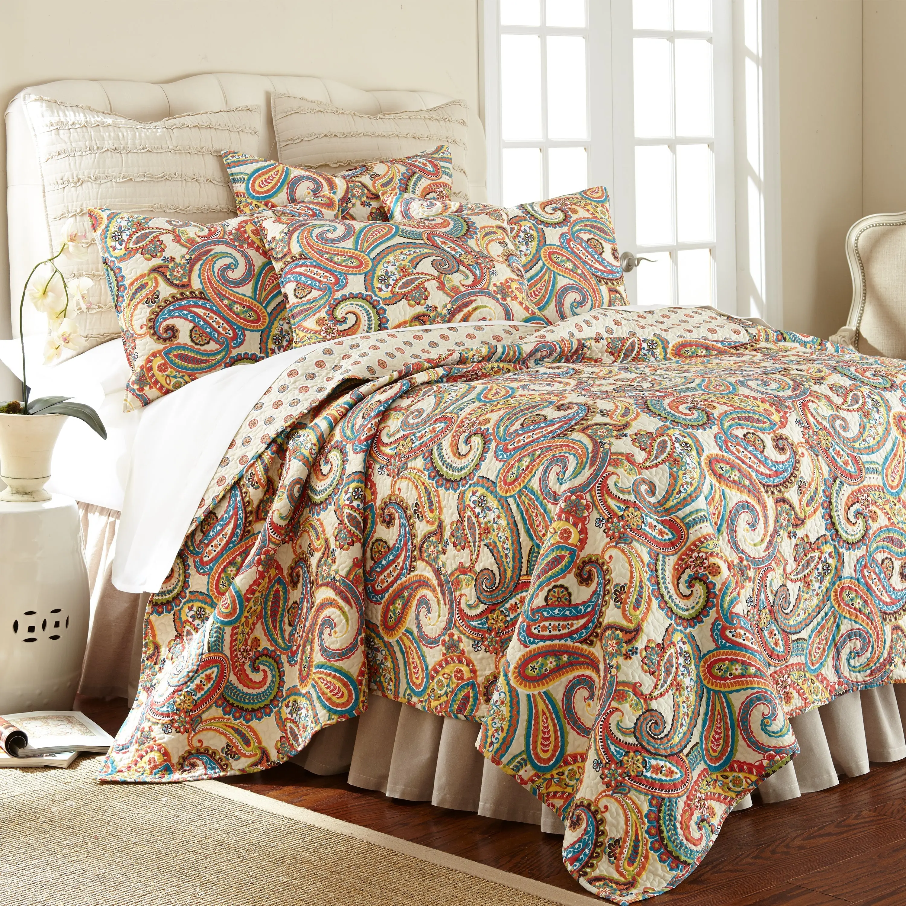 Alyssa Paisley Quilt Set